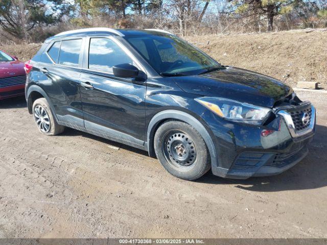  Salvage Nissan Kicks