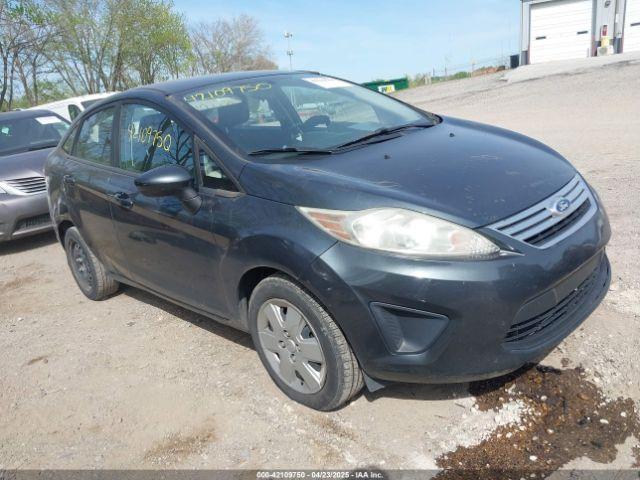  Salvage Ford Fiesta