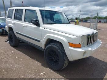  Salvage Jeep Commander