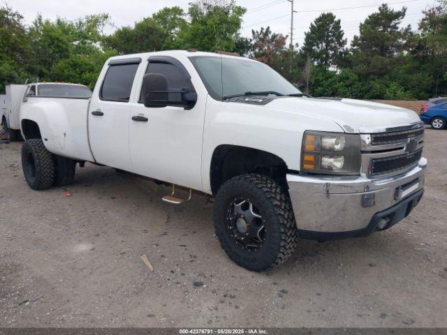  Salvage Chevrolet Silverado 3500