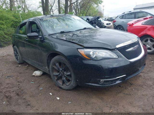  Salvage Chrysler 200