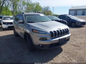  Salvage Jeep Cherokee