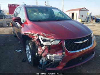  Salvage Chrysler Pacifica