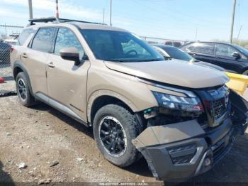  Salvage Nissan Pathfinder