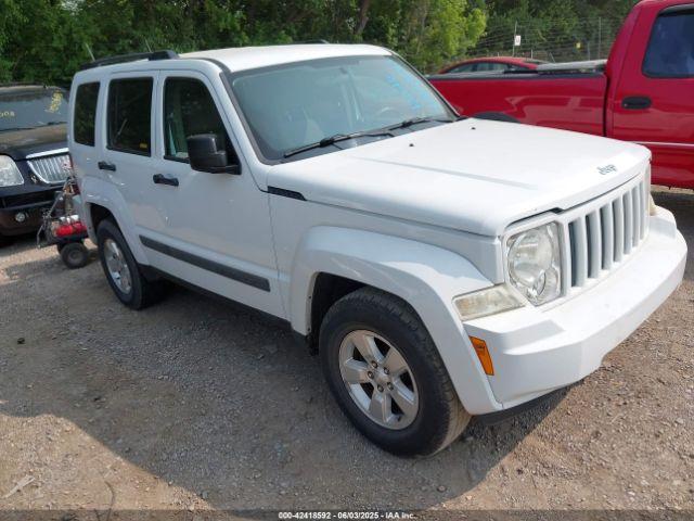  Salvage Jeep Liberty