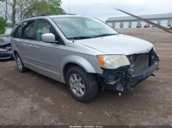  Salvage Chrysler Town & Country