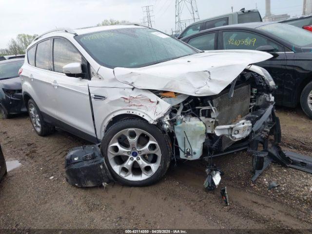  Salvage Ford Escape