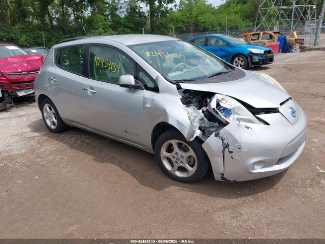  Salvage Nissan LEAF