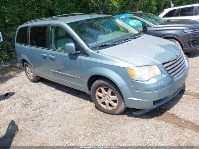  Salvage Chrysler Town & Country