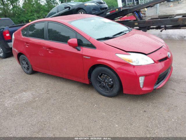  Salvage Toyota Prius