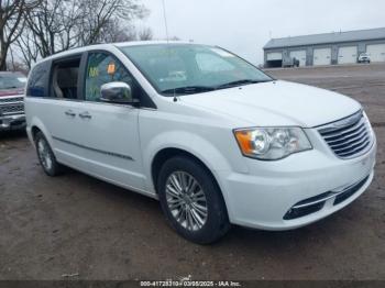  Salvage Chrysler Town & Country