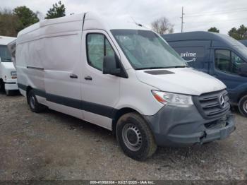  Salvage Mercedes-Benz Sprinter 2500