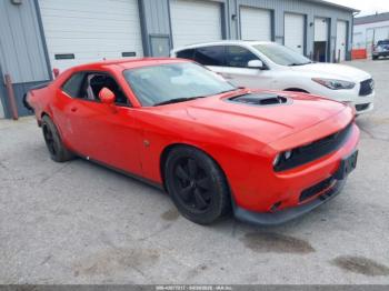  Salvage Dodge Challenger