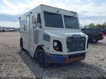  Salvage Freightliner Mt45g