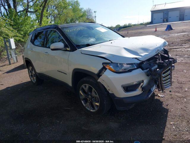  Salvage Jeep Compass