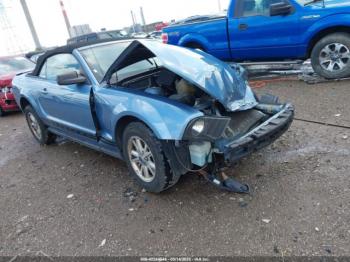  Salvage Ford Mustang