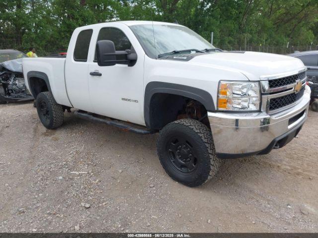 Salvage Chevrolet Silverado 2500