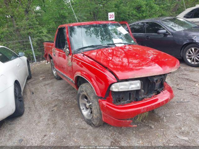  Salvage Chevrolet S-10
