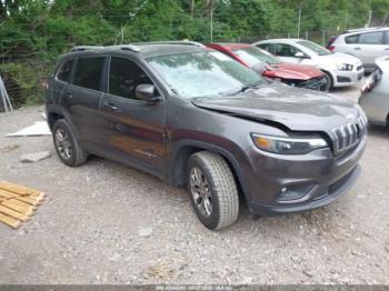  Salvage Jeep Cherokee
