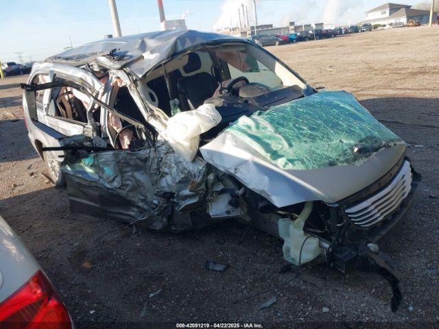  Salvage Chrysler Town & Country