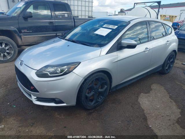  Salvage Ford Focus St