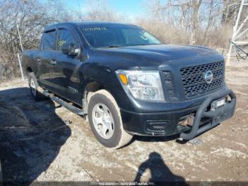  Salvage Nissan Titan