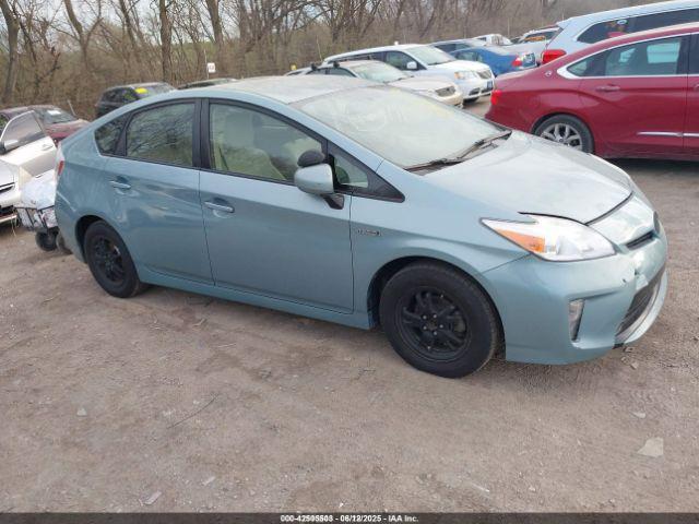  Salvage Toyota Prius