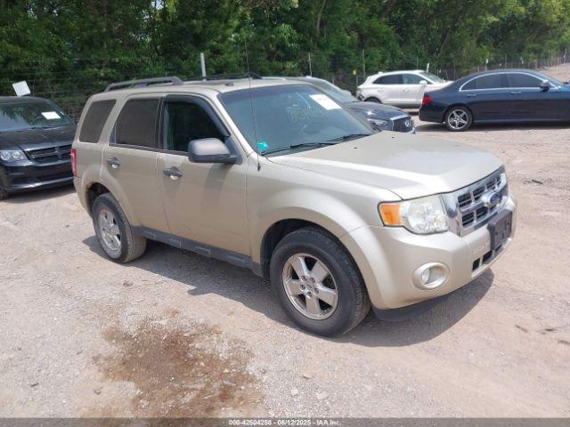  Salvage Ford Escape
