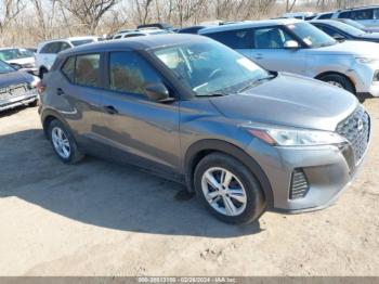  Salvage Nissan Kicks
