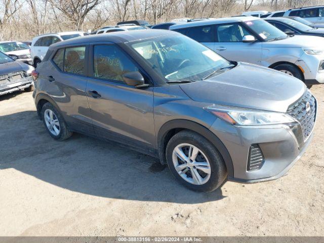  Salvage Nissan Kicks