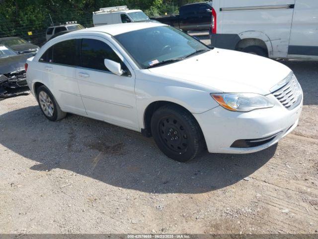  Salvage Chrysler 200