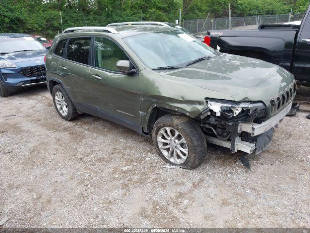  Salvage Jeep Cherokee