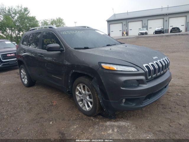  Salvage Jeep Cherokee