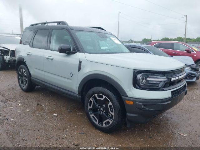  Salvage Ford Bronco
