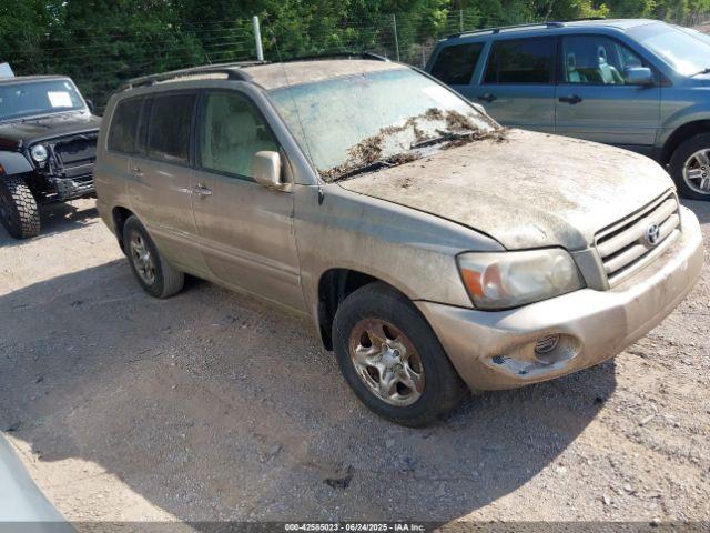  Salvage Toyota Highlander