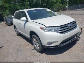  Salvage Toyota Highlander