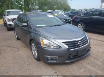  Salvage Nissan Altima