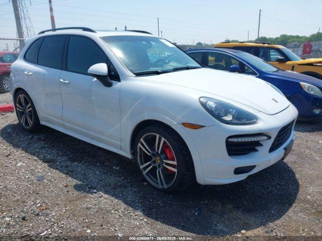  Salvage Porsche Cayenne