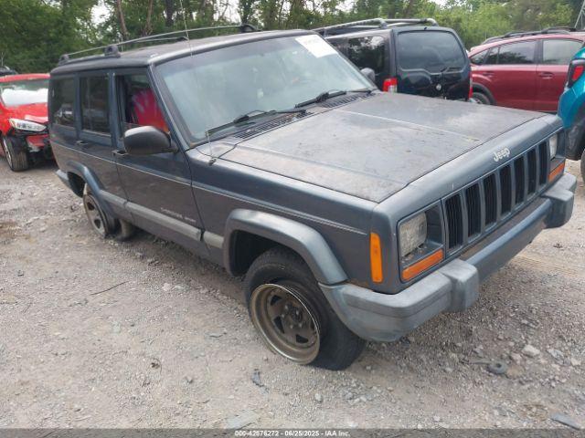  Salvage Jeep Cherokee