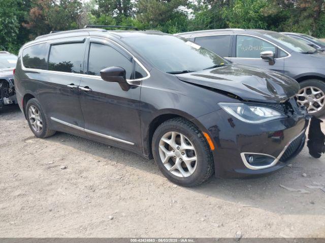  Salvage Chrysler Pacifica