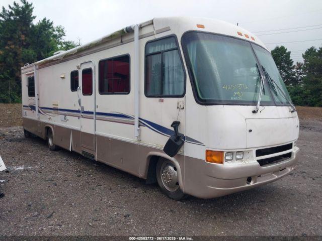  Salvage Chevrolet P30