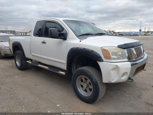  Salvage Nissan Titan