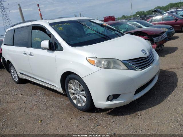  Salvage Toyota Sienna