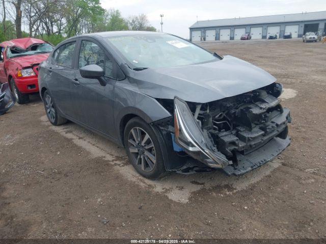  Salvage Nissan Versa