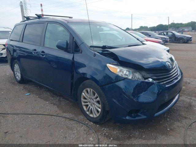  Salvage Toyota Sienna