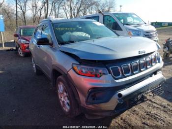  Salvage Jeep Compass