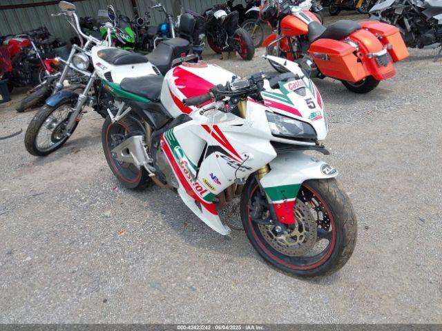  Salvage Honda Cbr600