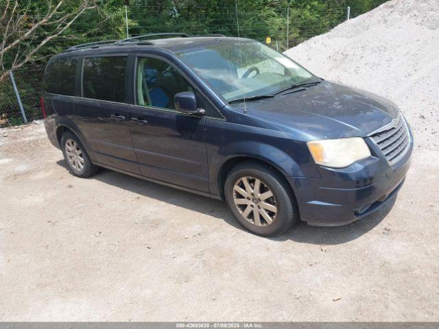  Salvage Chrysler Town & Country