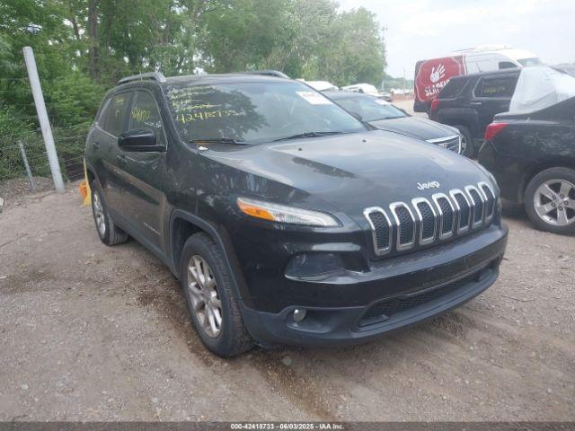  Salvage Jeep Cherokee