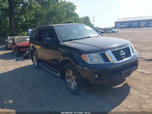  Salvage Nissan Pathfinder